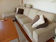 Soffa, tresitts och divan