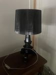 Kartell lampa svart 
