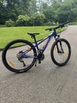 Kanonfin Specialized Pitch Sport 27.5 XS ram. 