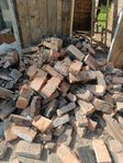 tegelsten. fd skorsten skänkes