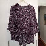 Dam blus av märket JYOTHI storlek L, XL 