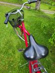Praktisk Cykel med korg