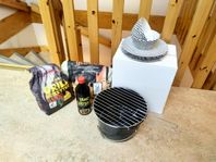 Grillpaket bärbar campinggrill grillkol tallrikar osv.