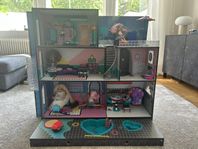 L.O.L dolls dockhus inkl. möbler & dockor