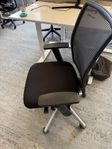 Ergonomisk kontorsstol svart – 400 kr/st (8 st)