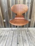 ARNE JACOBSEN stol ”Myran", teak, 3 ben, Fritz Hansen.