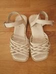 Zara sandaler st 30
