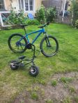 White 27,5" och Mini BMX på köpet