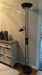 Golvlampa svart