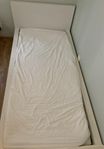 Säng Malm 90*200 + tv 