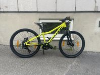 Scott Scale 24