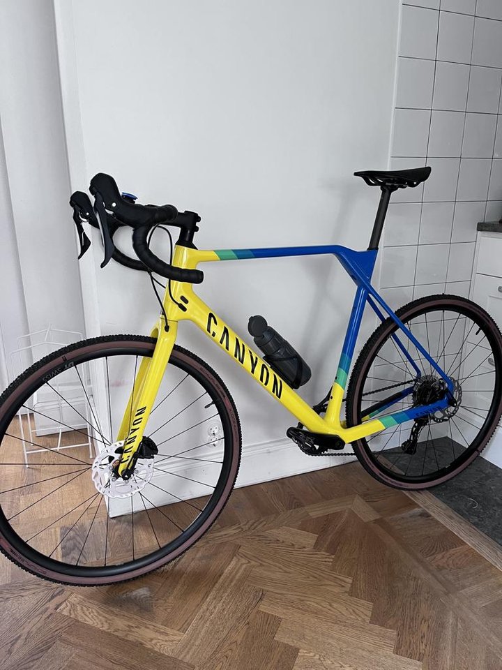 Canyon Inflite CF SL 6