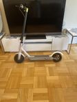 Xiaomi Mi Electric Scooter 3 (grå)