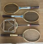 Äldre tennisracket i trä