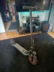 Elsparkcykel E-wheels E2S V2 PRO Nästintill nyskick 