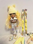 Rainbow High - Fashion Winter Break Doll- Sunny Madison