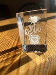 Glasprydnader med 3D lasergravyr