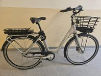 FYNDA SPARSAMT ANVÄND HELT KOMPLETT EL CYKEL CRESCENT ELINA
