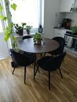 Matgrupp: Bord + Stolar