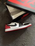 Nike Air Jordan 1 low OG Black Toe strl 45