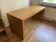Skrivbord