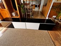 ‏TV-bord