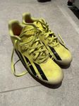 Fotbollsskor Adidas stl 40, 2/3.