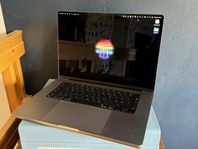Macbook pro M1 Max 16", 64GB RAM, 4 TB SSD