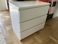 IKEA Malm byrå, vita med 3 lådor, 2 st