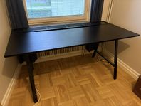 Skrivbord 