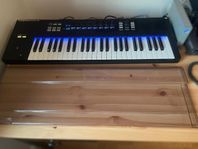 Komplete Kontrol S49 MK1
