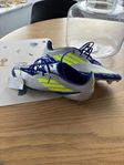 Adidas F50