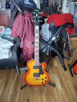 Squier M77