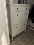 Hemnes skoskåp