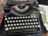 Fullt fungerande Underwood Portabel Skrivmaskin 1930-tal