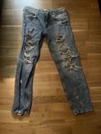 Ljusblå jeans