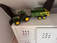 JOHN DEERE TRAKTÖR LEKSAK