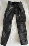MC skinnbyxa st 50, svarta 