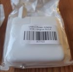 Apple USB-C adapter 61W och Apple USB-C till USB-C kabel 2M