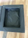 Hundsäng 2 st 60 x 70cm mycket bra skick