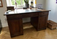 Antikt skrivbord