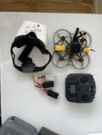 Komplett FPV-kit: drönare, sändare & glasögon