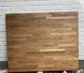 Bordsskiva i kraftig stavlimmad ek 1300 x 1070 x 40 mm oljad