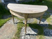 Bord typ Månbord