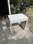 Skrivbord Micke Ikea