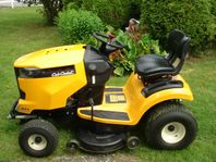 Åkgräsklippare Cub Cadet XT1  (2020)  Med tillbehör 