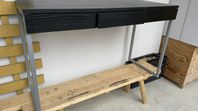 Skrivbord