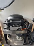 Snygg och kraftfull Nexgrill gasolgrill + robust Weber-bord 