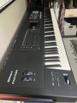 Roland Fantom 8