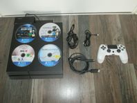 Komplett PS4 paket 1000 GB hårddisk, extra fläkt.